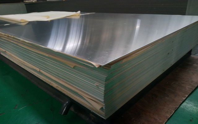 明泰鋁業(yè)介紹氧化鋁板有哪些類(lèi)型？用途是什么？