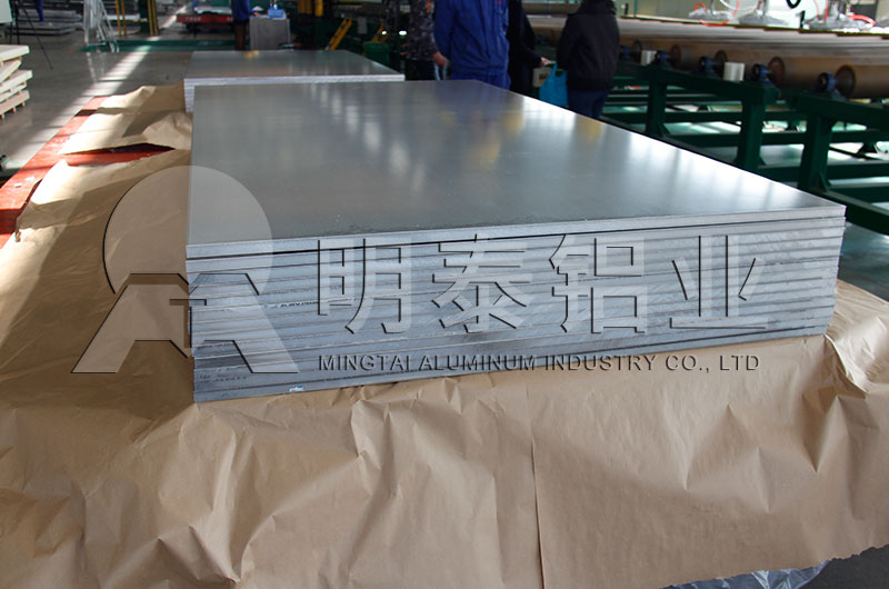 鋁板可以用在散熱器上嗎？散熱器鋁板選用哪個(gè)規(guī)格比較好？?jī)r(jià)格高嗎？