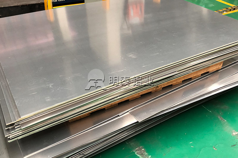 廣東電池托盤用鋁合金板帶規(guī)格有哪些？具體價(jià)格多少